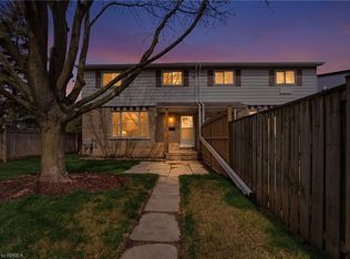 35 Oakhill Dr #20C, Brantford, ON N3T 1R1