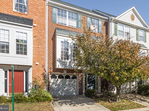 2nd image of 2424 Wheat Meadow Cir