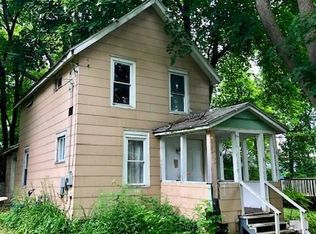 9 Easterly Pl, Auburn, NY 13021