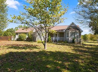 2288 Old Blacktop Rd, Mc Ewen, TN 37101