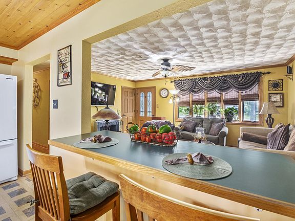 4th image of 2131 Elmwood Ln