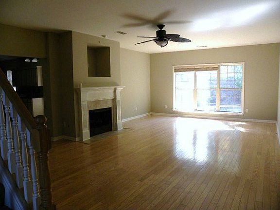 9031 Bridlewood Ln, Cordova, TN 38016