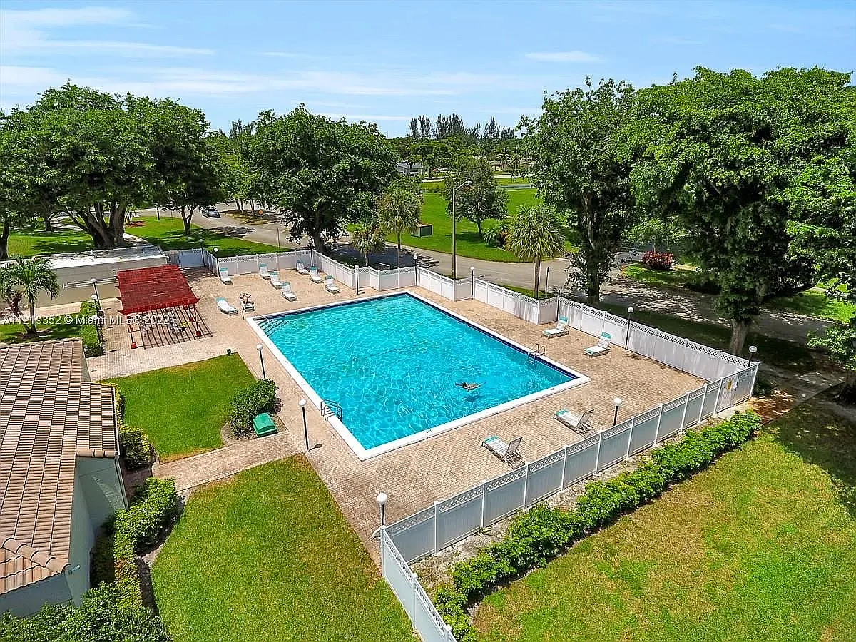 3001 W Rolling Hills Cir — Photo 4