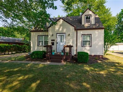 2005 Canterbury Rd, Westlake, OH, 44145