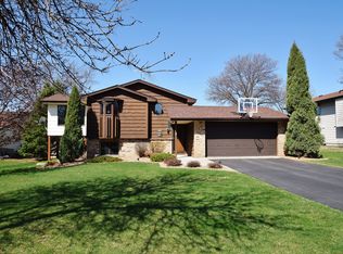 11646 3rd St NE, Blaine, MN 55434