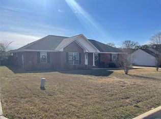 111 Fieldstone Dr, Enterprise, AL 36330