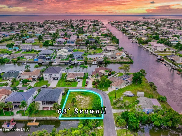 4306 Tahiti Dr, Hernando Beach, FL 34607