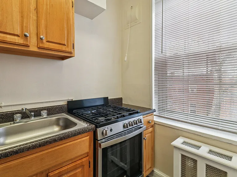 1401 Sheridan — Photo 13