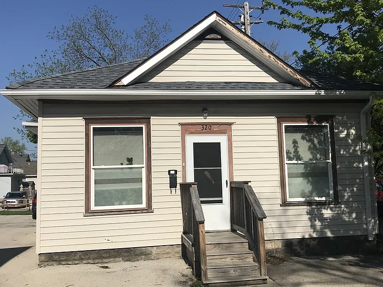 316 Maple Ave #6 — Photo 1