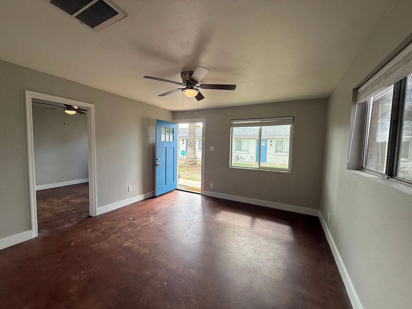 4309 N 13th Place — Photo 2