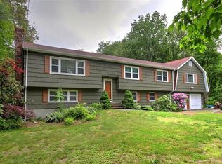 359 Cross Hill Rd, Monroe, CT 06468