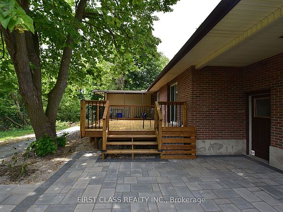 3rd image of 1506 Simcoe St N #B2