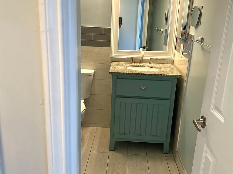 2840 NE 14th St #314A — Photo 10