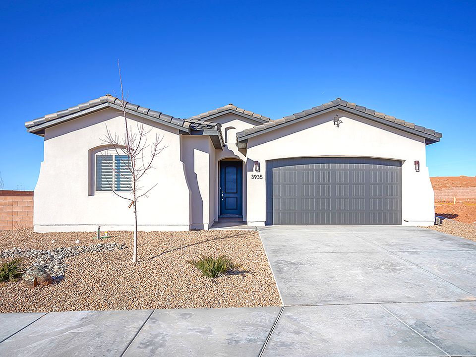 Front Exterior - Jane Lomas Encantadas