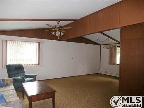 4th image of 111 Park St