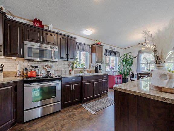 4th image of 8220 King George Blvd #19