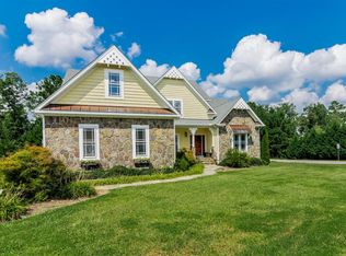 5100 Tooley Dr, Chester, VA 23831