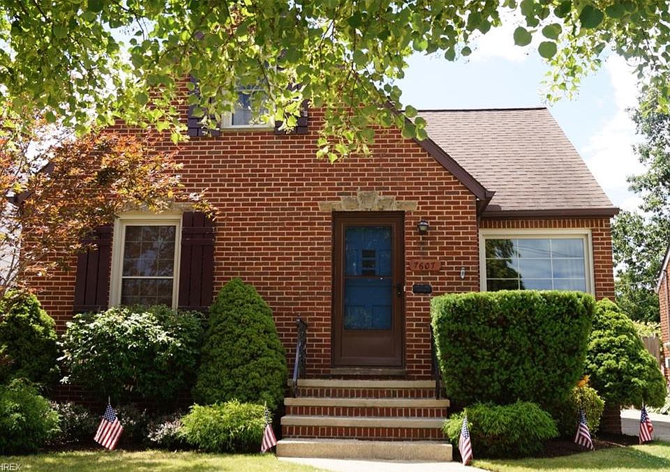 1st image of 7607 Pelham Dr