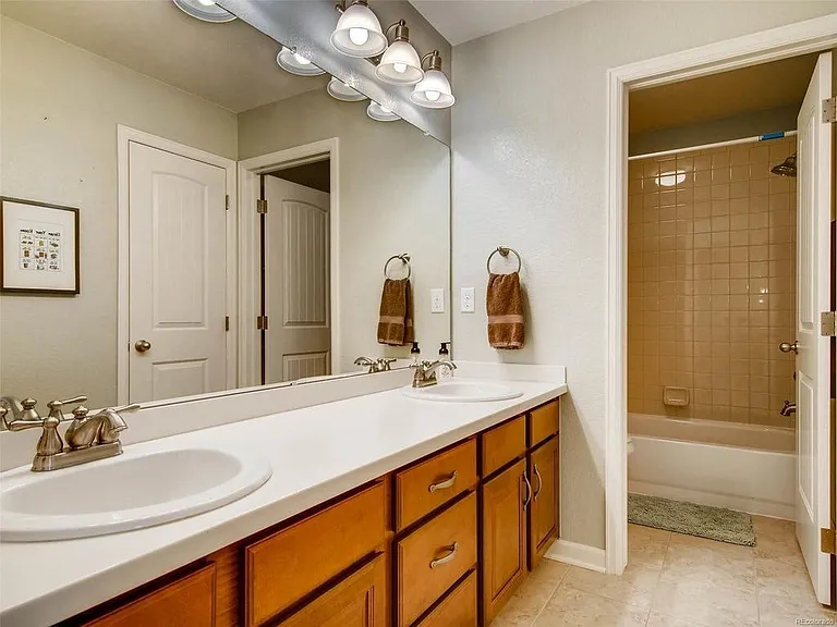 10732 Hillsboro Cir — Photo 22
