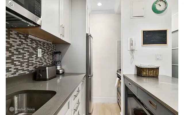 Sold by Douglas Elliman | media 4