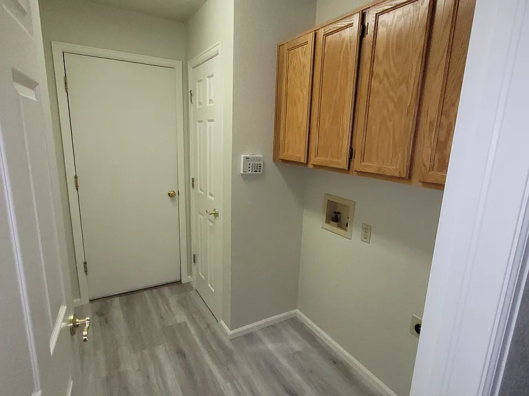 9214 Winona Ct — Photo 9