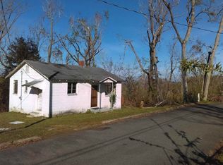 202 Pearl St, Chattahoochee, FL 32324