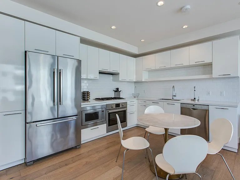 4422 N 75th St #4003 — Photo 3