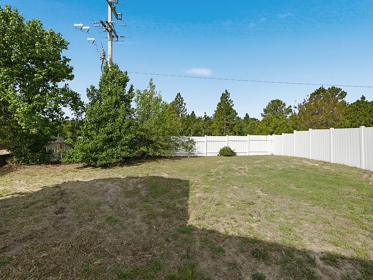 21 Vail Ct — Photo 50
