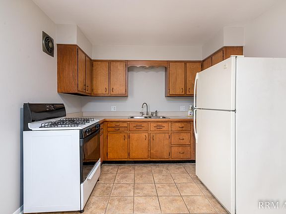 5th image of 116 W Austin Ave APT A