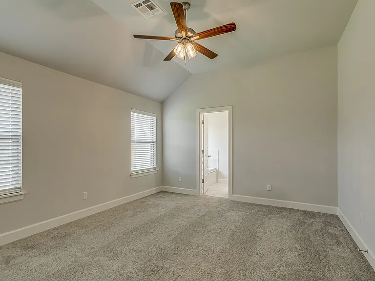 9324 NW 143rd St — Photo 18