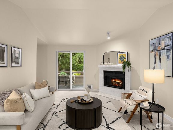 5th image of 14200 NE 171st Street #B205