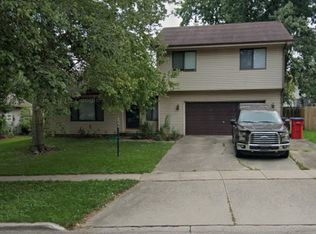 2605 Clayton Blvd, Champaign, IL 61822