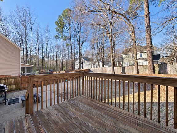 3rd image of 3509 Pinkham Way