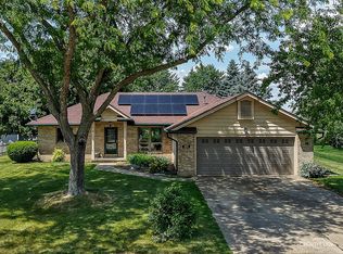 1225 Whitetail Ln, Sandwich, IL 60548