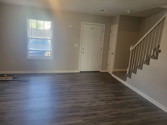 4th image of 162 S Killarney Ln