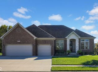 3831 Sycamore Bend Ct, Columbus, IN 47203