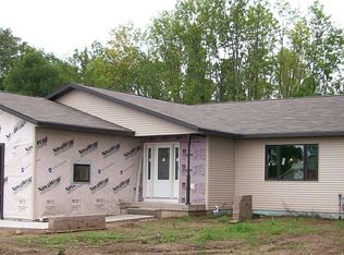 3321 Kimberly Cir, Manitowoc, WI 54220