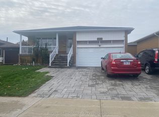 3972 Brandon Gate Dr, Mississauga, ON L4T3N4