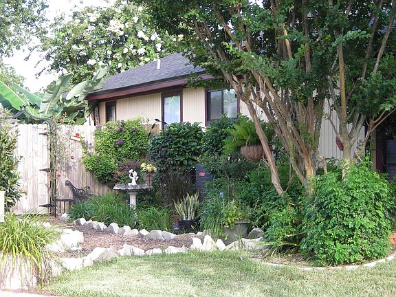 Path/Garden at side of house