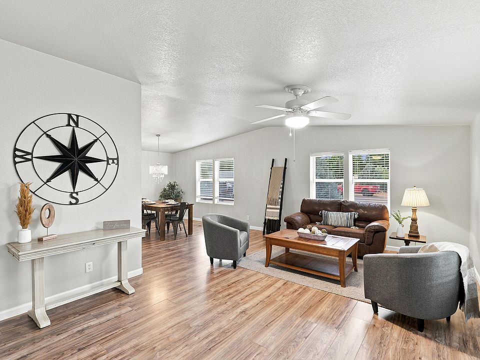1st image of 217 S Houston Creek Cir