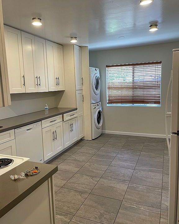 2nd image of 5553 Adobe Falls Rd Unit 15