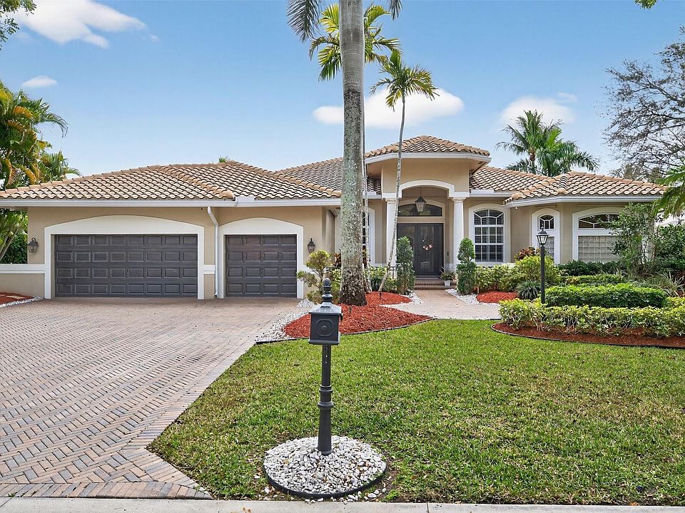 1st image of 10110 NW 68th Court