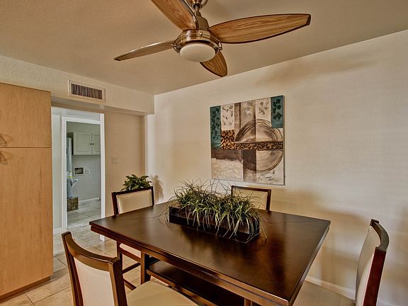 3rd image of 4207 E Calle Redonda