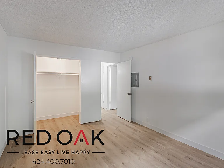 10535 Lindley Ave, — Photo 13