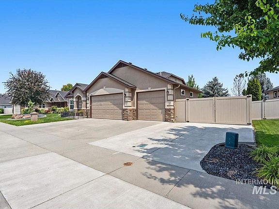 2nd image of 726 W Arbor Pointe Way