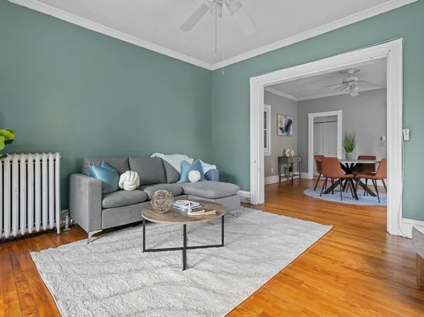 9 9th Ave #1, Haverhill, MA 01830