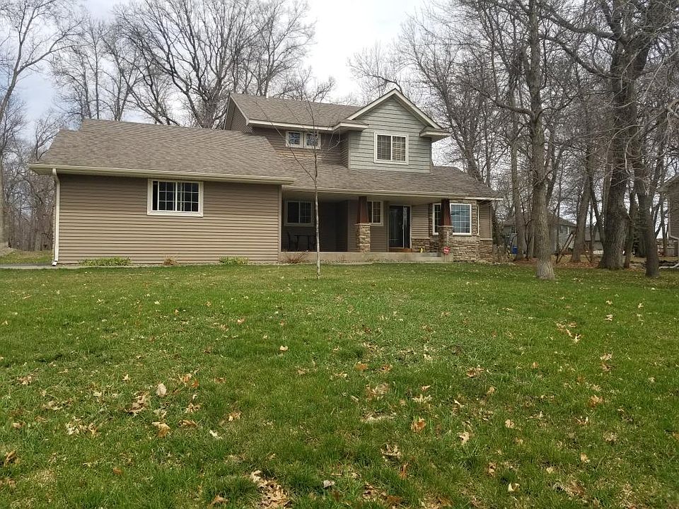 2nd image of 1116 Isanti Pkwy NW