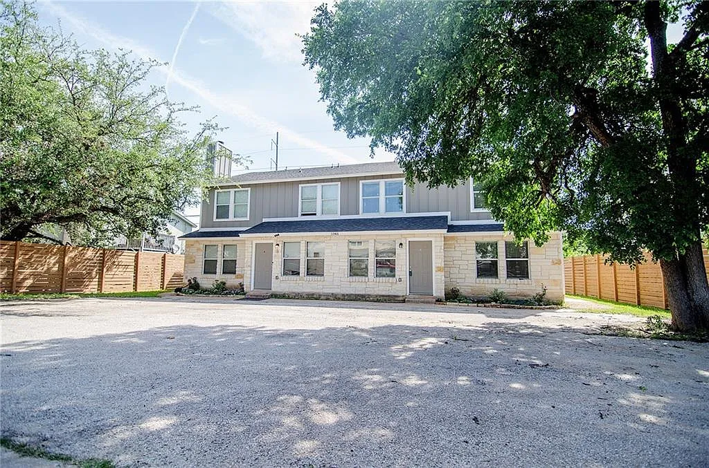 2 bed, 1.5 bath, 1020 sqft, $1,395 — Photo 4