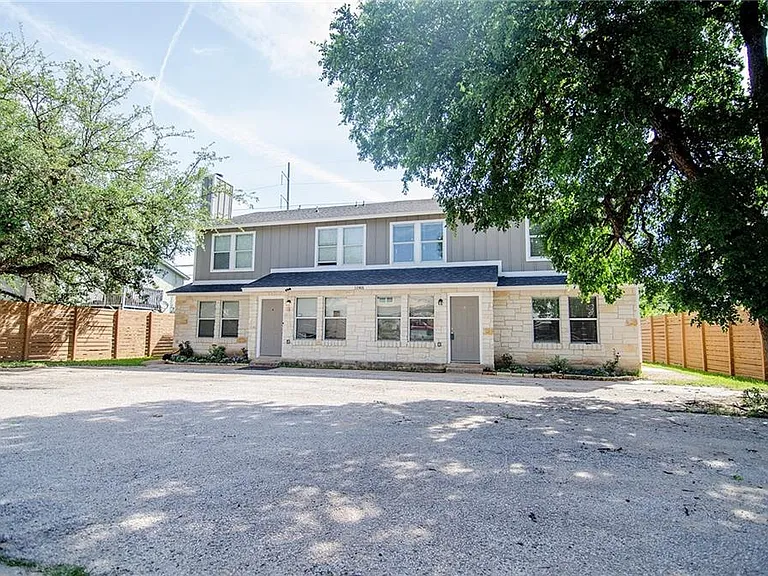 11901 Alpheus Ave #D — Photo 4