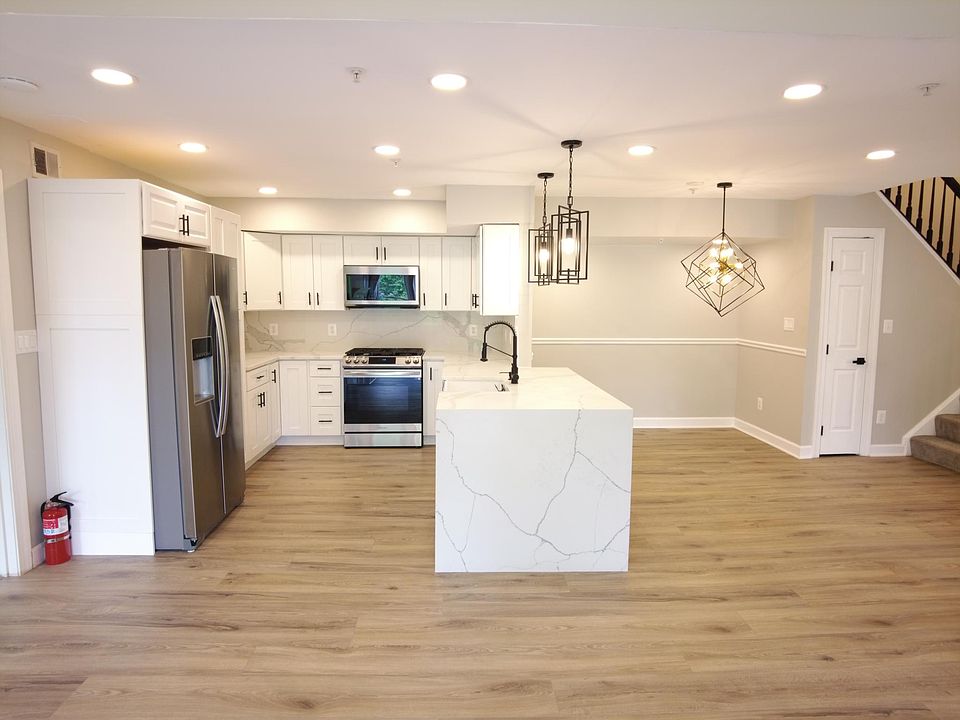 1st image of 12213 Fairfield House Dr APT 512